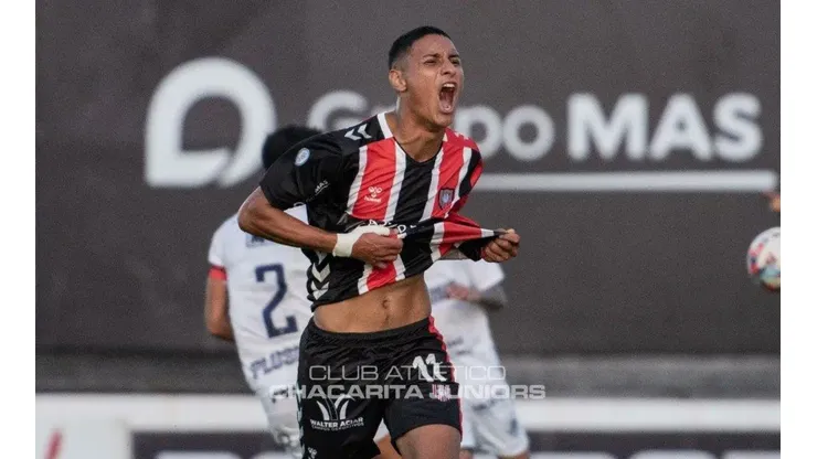 Santiago Godoy pode pintar no futebol brasileiro (Foto: Reprodução/Twitter)