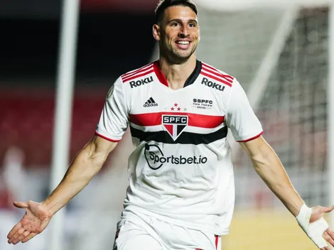Torcida de gigante carioca pede a contratação do atacante Jonathan Calleri, do São Paulo