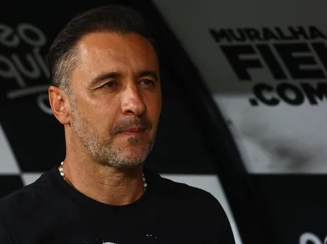 Vítor Pereira deve contar com chegada de zagueiro ao Corinthians no meio do ano