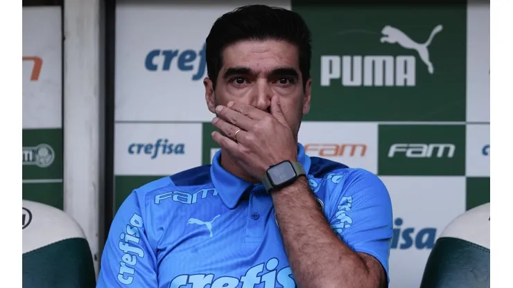 Abel Ferreira comemora coletividade do Palmeiras (Foto: Ettore Chiereguini/AGIF)