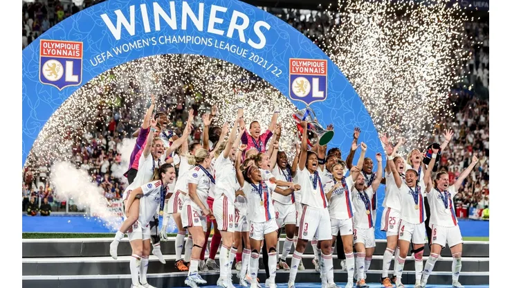 FC Barcelona v Olympique Lyon - UEFA Women