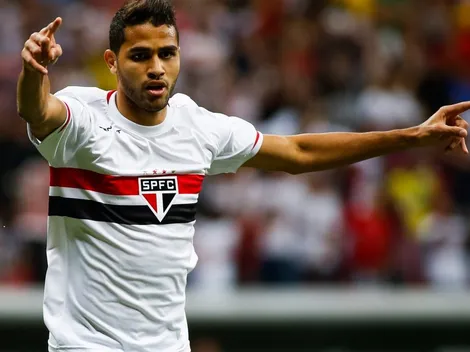 4 clubes do futebol brasileiro procuram o atacante Alan Kardec, livre no mercado