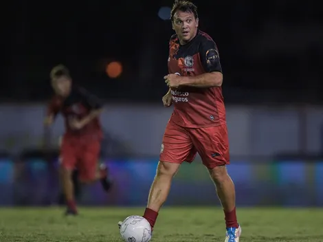 Ainda dá caldo? Petkovic surpreende e volta ao futebol profissional