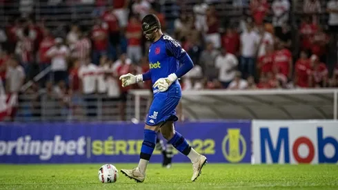 Thiago Rodrigues se mostra animado com atual momento do Vasco (Foto: Celio Junior/AGIF)