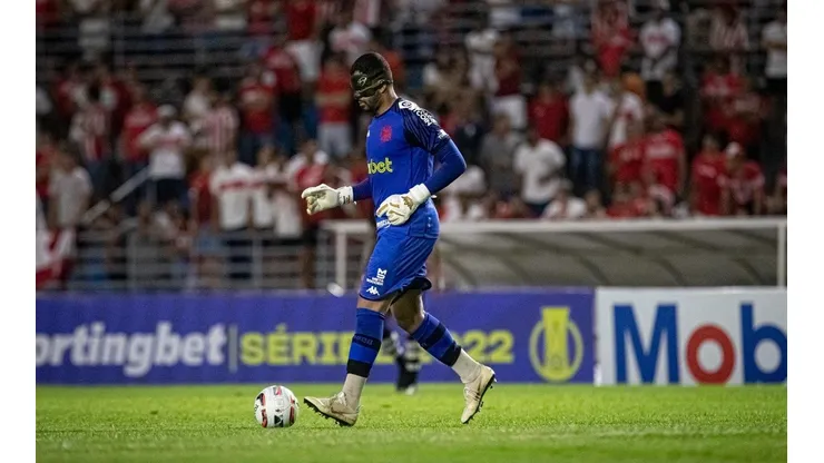 Thiago Rodrigues se mostra animado com atual momento do Vasco (Foto: Celio Junior/AGIF)