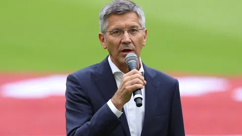 Herbert Hainer falou sobre situação de Robert Lewandowski (Foto: Alexander Hassenstein/Getty Images)