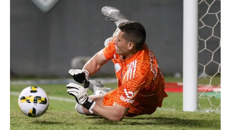 Rafael Cabral garantiu o Cruzeiro nas oitavas da Copa do Brasil (Foto: Fernando Moreno/AGIF)