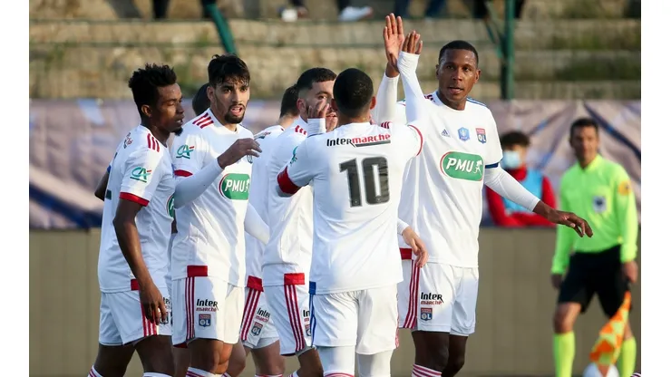 Red Star v Olympique Lyonnais - French Cup