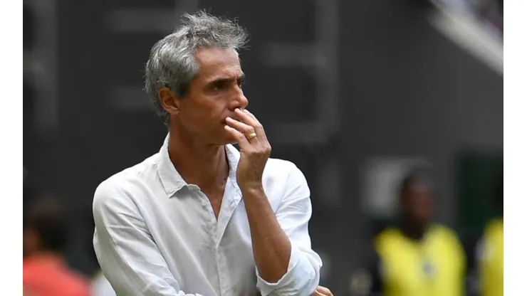 Paulo Sousa falou sobre declarações polêmicas de Jorge Jesus (Foto: Mateus Bonomi/AGIF)