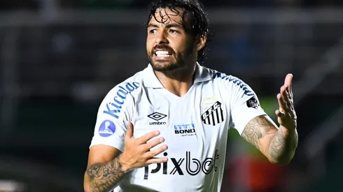 Ricardo Goulart, meia-atacante do Santos (Foto: Getty Images)