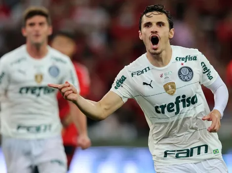 Em noite histórica, Raphael Veiga bate recorde e entra na história do Palmeiras