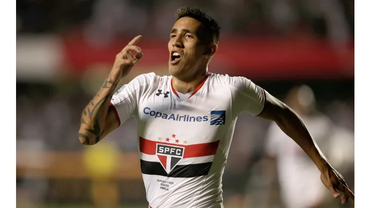 Sao Paulo v Toluca - Copa Bridgestone Libertadores 2016