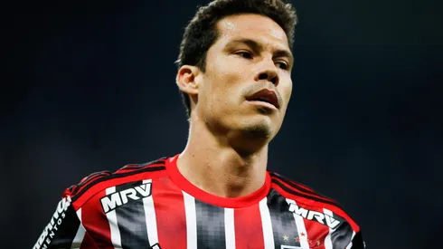 Hernanes, em campo pelo São Paulo (Foto: Getty Images)