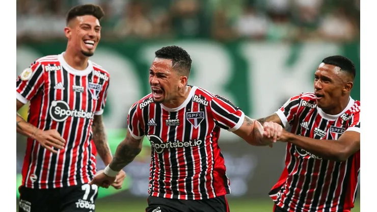 Comemoração dos jogadores do São Paulo (Foto: Getty Images)