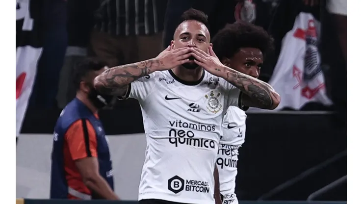 Maycon foi o nome do Corinthians na vitória sobre o Boca (Foto: Ettore Chiereguini/AGIF)