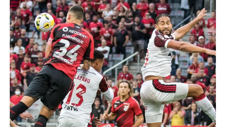 Pablo fez sua primeira partida com a camisa do Flamengo (Foto: Robson Mafra/AGIF)