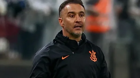 Vítor Pereira, treinador do Corinthians (Foto: Marcello Zambrana/AGIF)