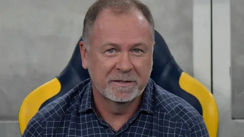 Mano Menezes deverá ser o novo treinador do Internacional (Foto: Thiago Ribeiro/AGIF)