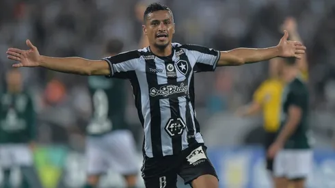 Cícero pode retornar ao futebol aos 37 anos