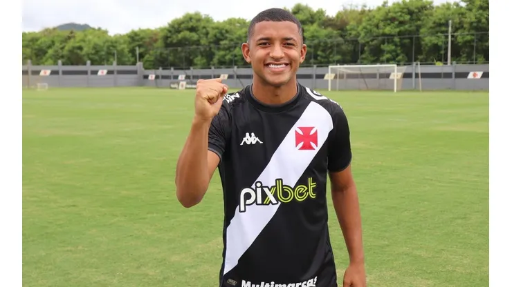 Zé VItor chegou e já mostrou o que pretende com a camisa do Vasco (Foto: Caio Almeida / Vasco da Gama)