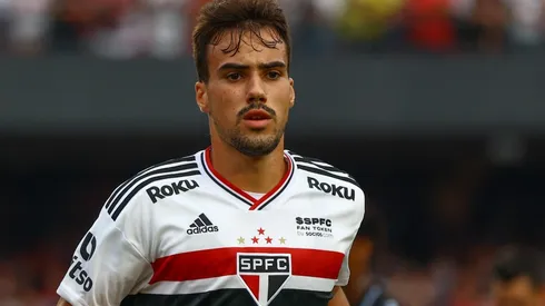 Igor Gomes foi alvo do Botafogo no mercado de transferências (Foto: Marcello Zambrana/AGIF)