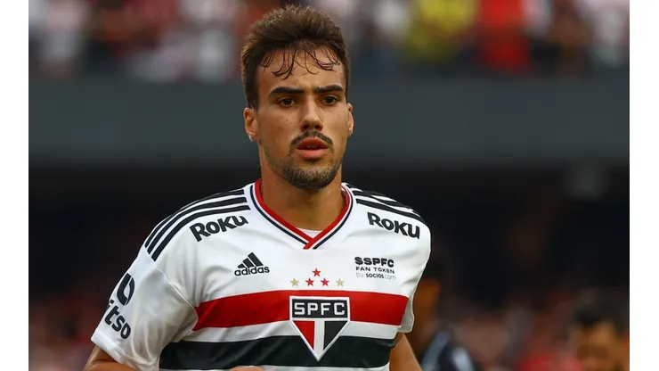 Igor Gomes foi alvo do Botafogo no mercado de transferências (Foto: Marcello Zambrana/AGIF)