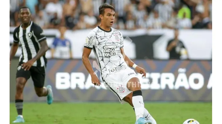 Giovane é uma aposta do técnico Vitor Pereira (Foto: Rodrigo Coca / Agência Corinthians)