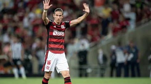 Filipe Luís exalta retorno de confiança com as vitórias no Flamengo (Foto: Jorge Rodrigues/AGIF)