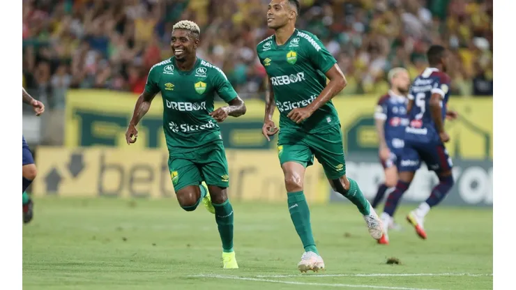 Jonathan Cafú pertence ao Corinthians, mas deve retornar ao Cuiabá