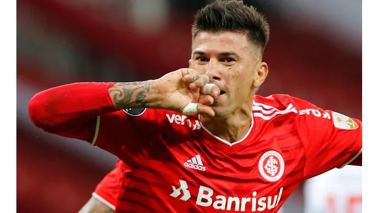 Internacional v Olimpia - Copa CONMEBOL Libertadores 2021