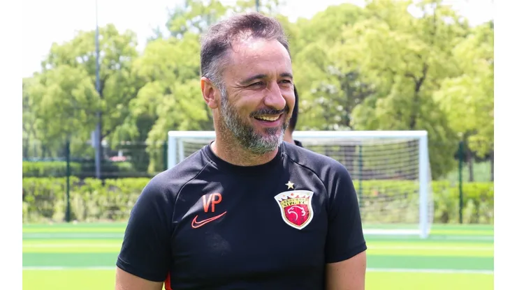 Coaching Staff of Shanghai SIPG F.C. Have Friendly Match With Medics Representatives