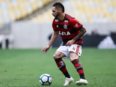 Ex-Flamengo e Santos, lateral Pará fica perto de ser anunciado por novo clube