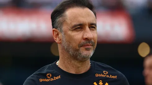 Vítor Pereira, treinador do Corinthians (Foto: Marcello Zambrana/AGIF)