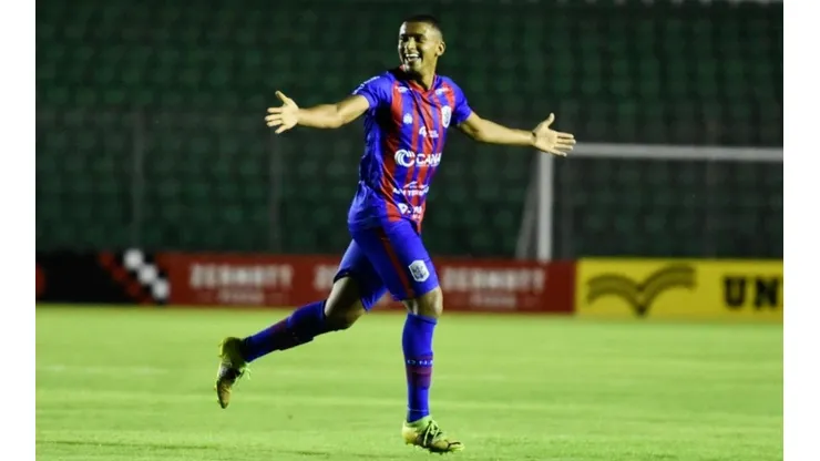 Marcílio Dias confirma ida de Zé Vitor para o Vasco (Foto: Divulgação)