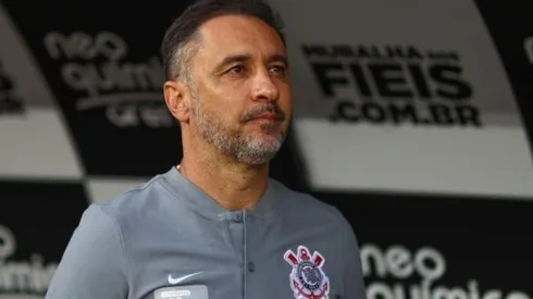 Vítor Pereira, treinador do Corinthians (Foto: Marcello Zambrana/AGIF)