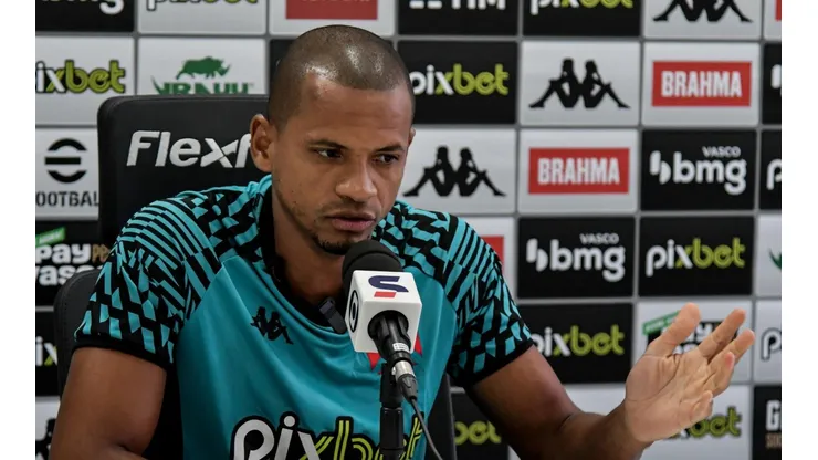 Edimar falou sobre a disputa da Série B de 2022 (Foto: Thiago Ribeiro/AGIF)