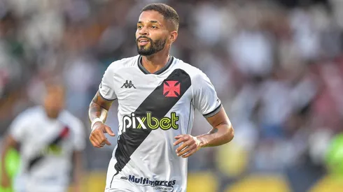 Vitinho teve lesão que o deixou fora de quase todo Campeonato Carioca (Foto: Thiago Ribeiro/AGIF)
