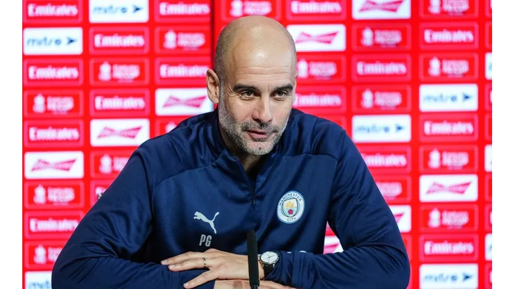 Pep Guardiola é treinador do Manchester City
