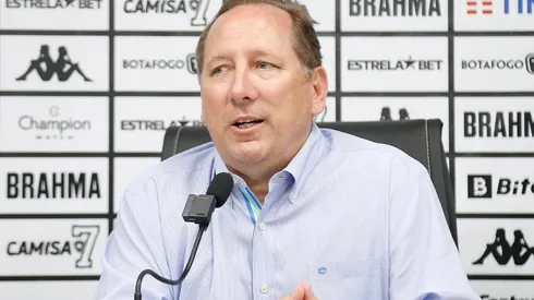 John Textor esteve presente na apresentação oficial de Luís Castro (Foto: Vitor Silva/Botafogo)