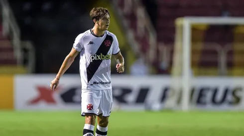 Galarza está próximo de trocar o Vasco pelo Coritiba (Foto: Thiago Ribeiro/AGIF)