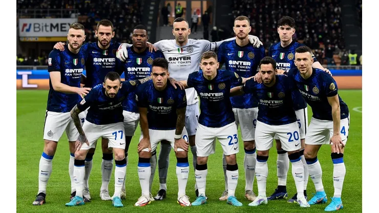 Players of FC Internazionale pose for a team photo prior to