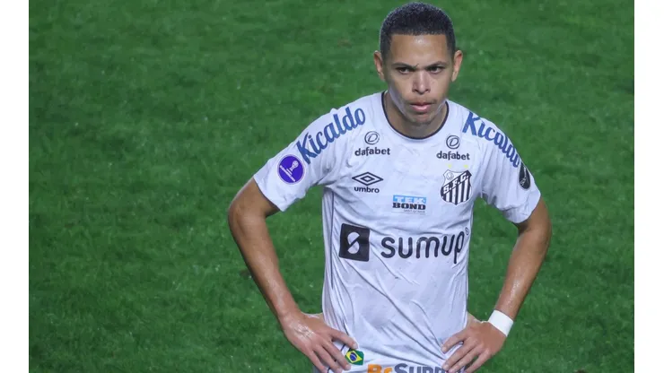 Marcos Guilherme deve deixar o Santos ao final do contrato