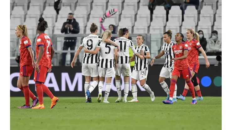 Juventus v Olympique Lyon: Quarter Final First Leg - UEFA Women