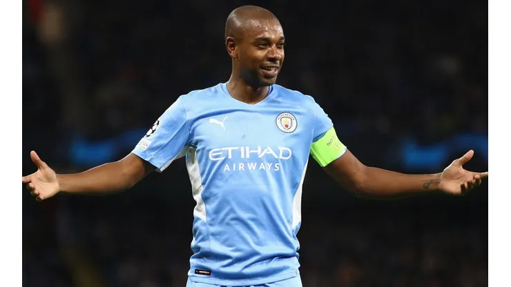 Fernandinho, volante do Manchester City (Foto: Getty Images)