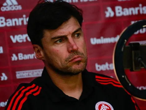 Alexander Medina cai no Gre-Nal desta noite? Veja o que pode acontecer com o treinador do Inter