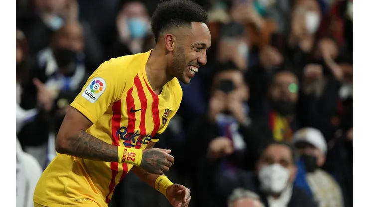 Aubameyang marcou dois gols na goleada do Barcelona sobre o Real Madrid