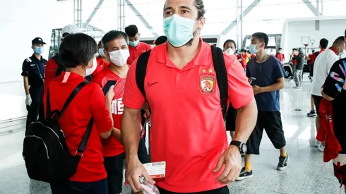 Guangzhou Evergrande F.C. Leaves For Dalian