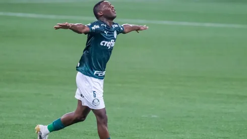 Patrick de Paula está a caminho para assinar com o Botafogo (Foto: Marcello Zambrana/AGIF)