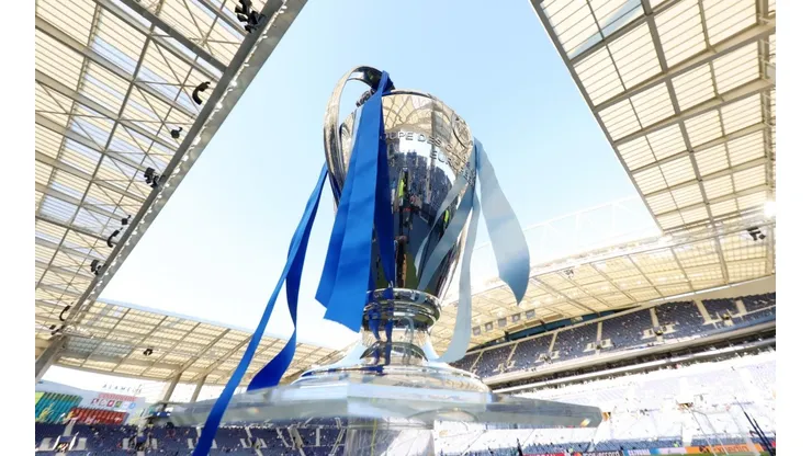 Foto da taça da Champions League (Foto: Getty Images)