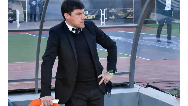 Cacique Medina está na corda bamba no Internacional